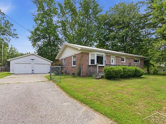 4th image of 1072 E Stewart Rd
