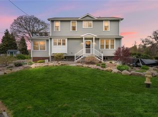 411 Wandsworth St, Narragansett, RI 02882