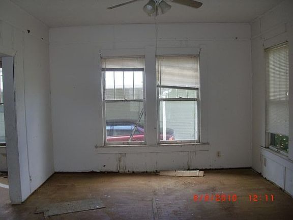 3rd image of 1535 Corley St