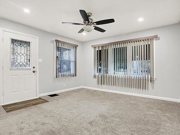 3rd image of 4301 Crittenden Ave