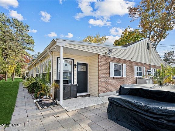 3rd image of 6C Cypress Street