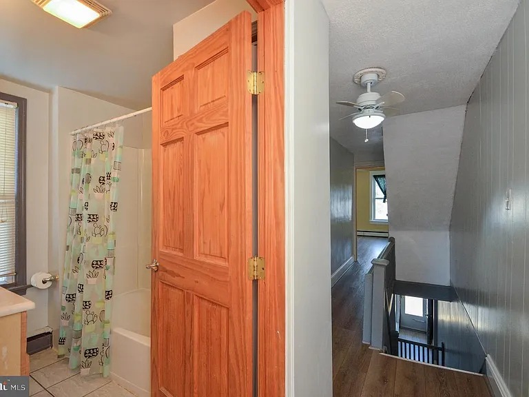 712 Laurel Blvd — Photo 18