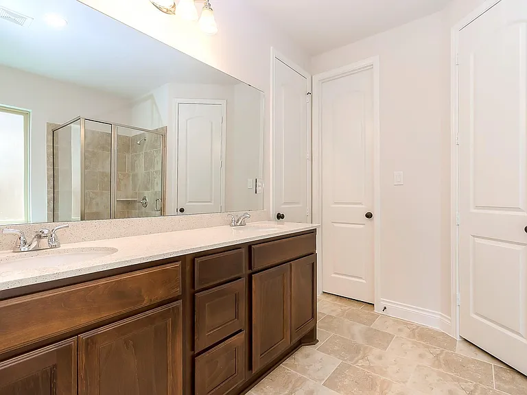 3410 Willow Crescent Ct — Photo 33