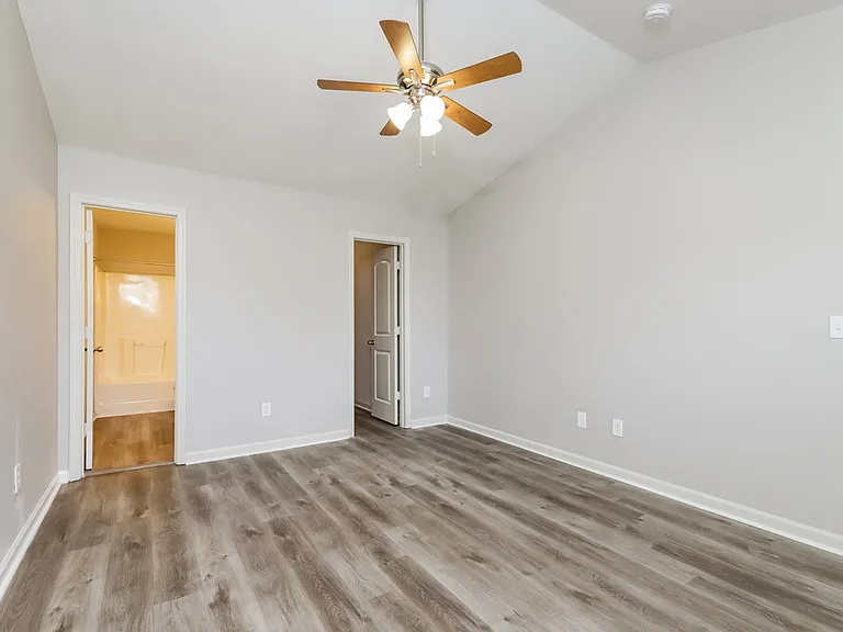 5063 Hogan Point Ct — Photo 11