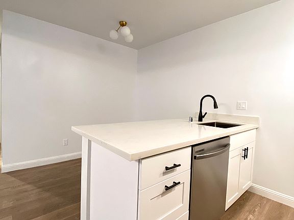 2nd image of 155 Bartlett St #13