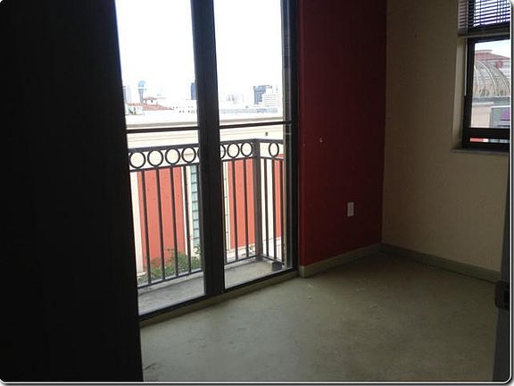 4th image of 630 S Sapodilla Avenue #Ph33