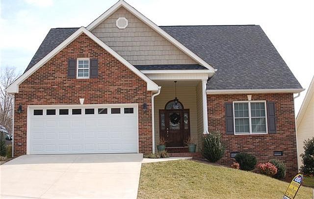 1st image of 4231 Pickering Dr
