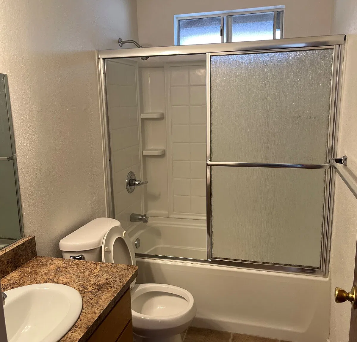 2 bed, 1.0 bath, 950 sqft, $1,400 — Photo 2