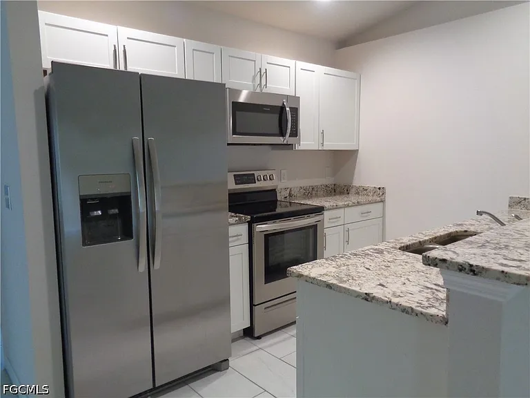 3816 SW 15th Pl — Photo 9