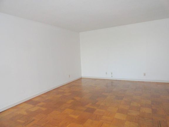 4th image of 77 Pond Ave APT 307