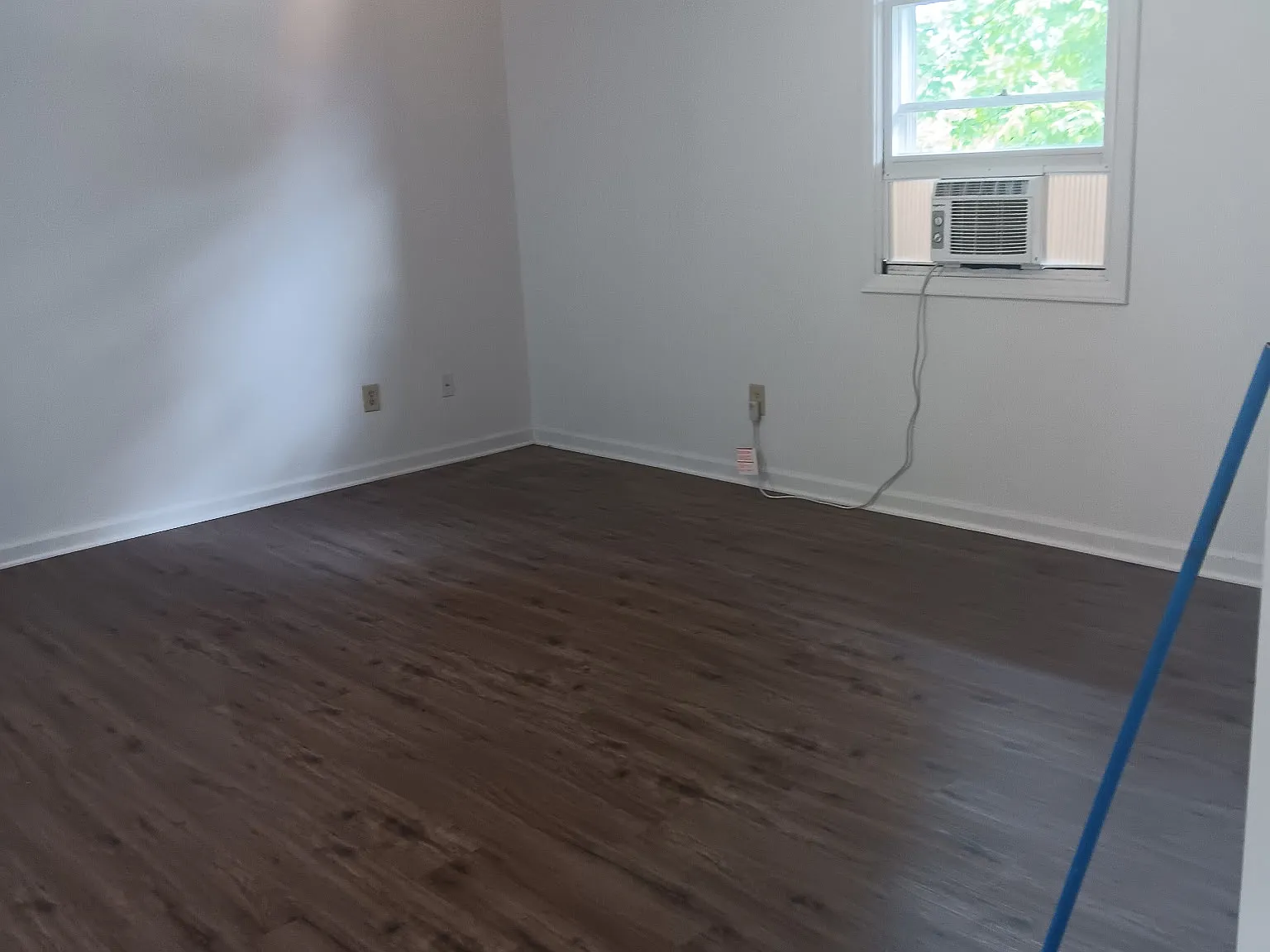 2 bed, 900 sqft, $900 — Photo 2