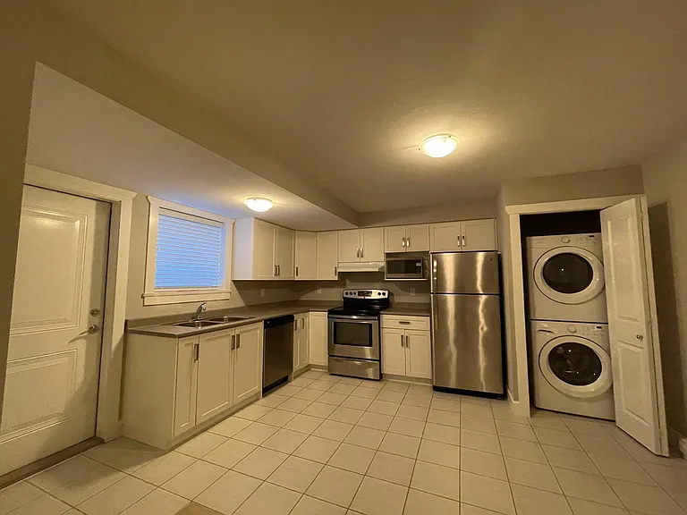 21067 78a Ave — Photo 20