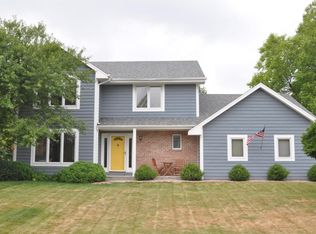 644 Sunnyview Dr, Racine, WI 53406