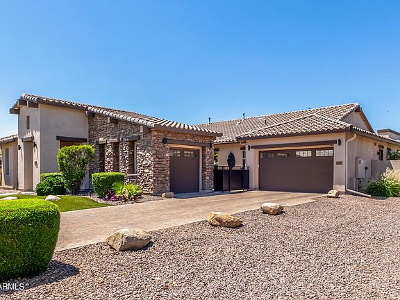 3rd image of 2944 E ORIOLE Drive