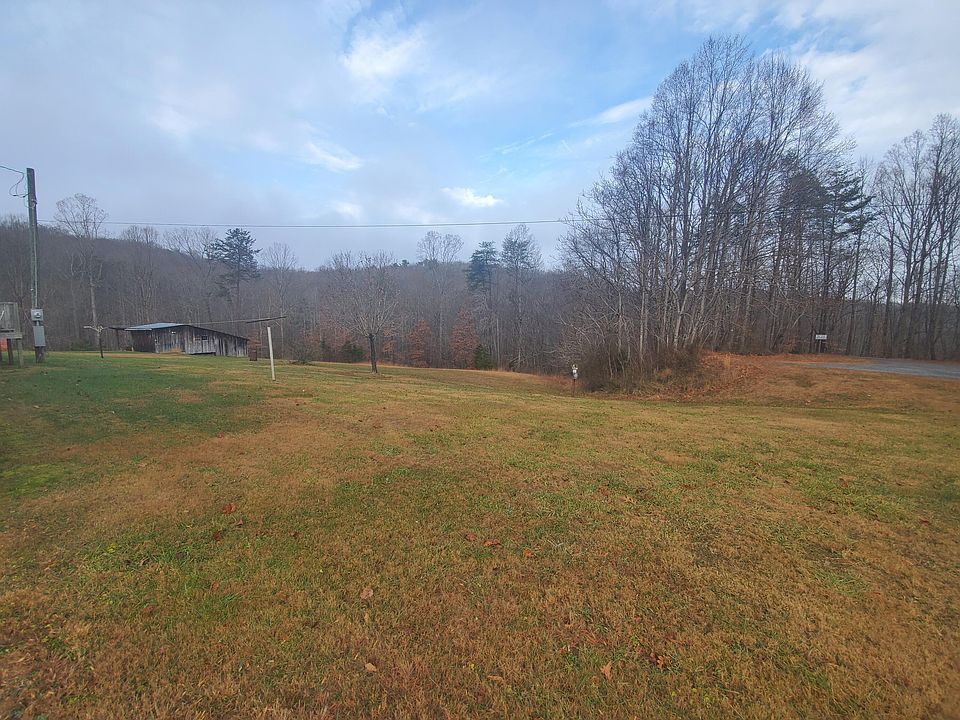 1st image of 227 Grenadier Ln