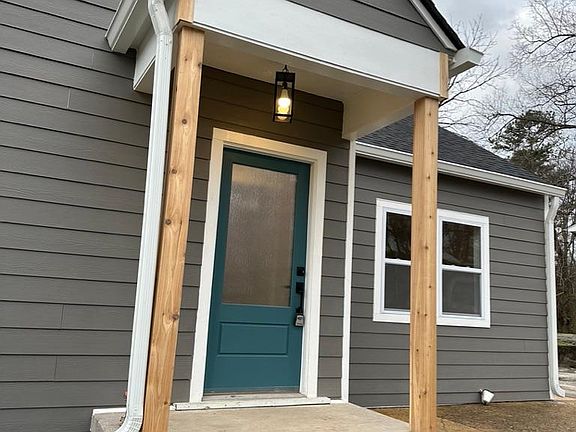 2nd image of 212 Vreeland St