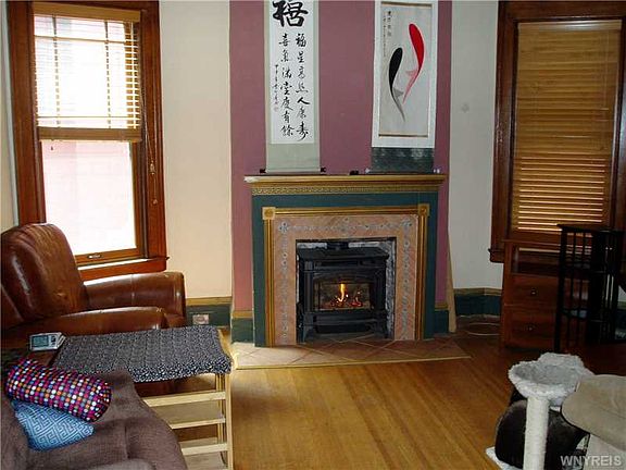 3rd image of 449 Norwood Ave