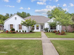 320 Mill Pond Dr, Youngsville, LA 70592