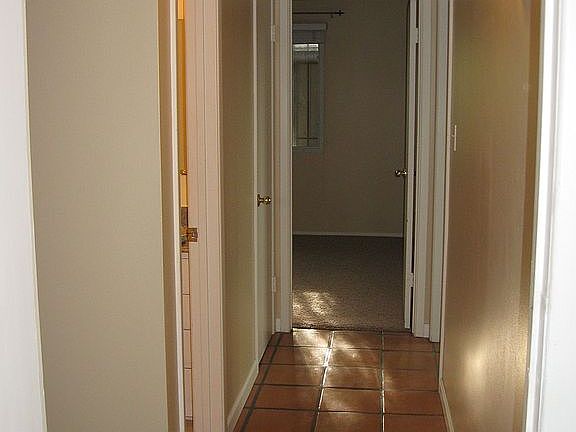 Hall to bedrooms