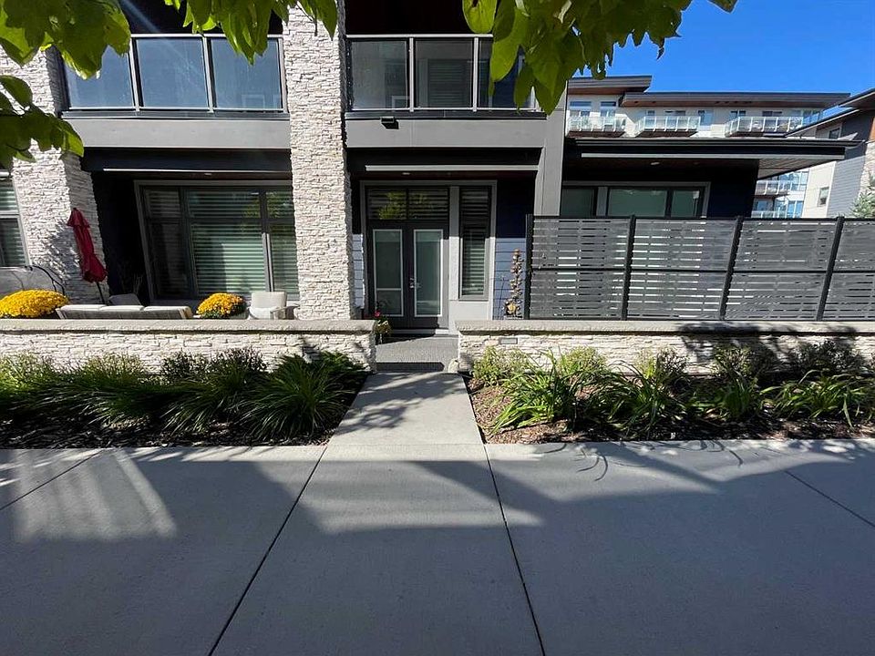 1st image of 10 W Mahogany Cir SE #101
