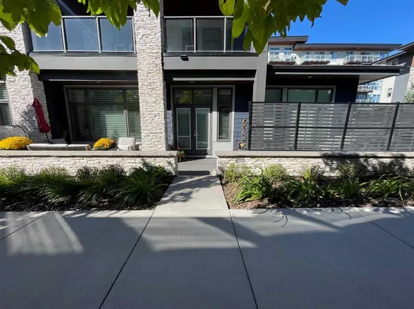 10 W Mahogany Cir SE #101, Calgary, AB T3M 2V7