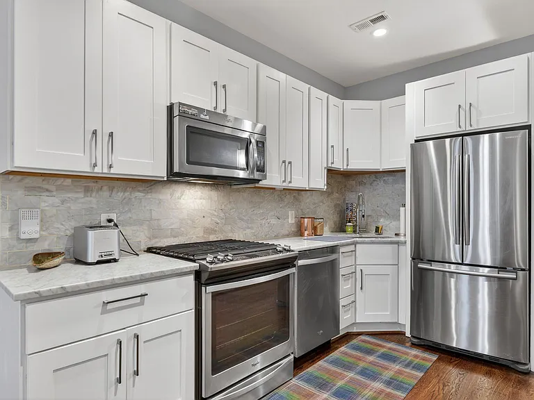 611 2nd St NE #2 — Photo 7