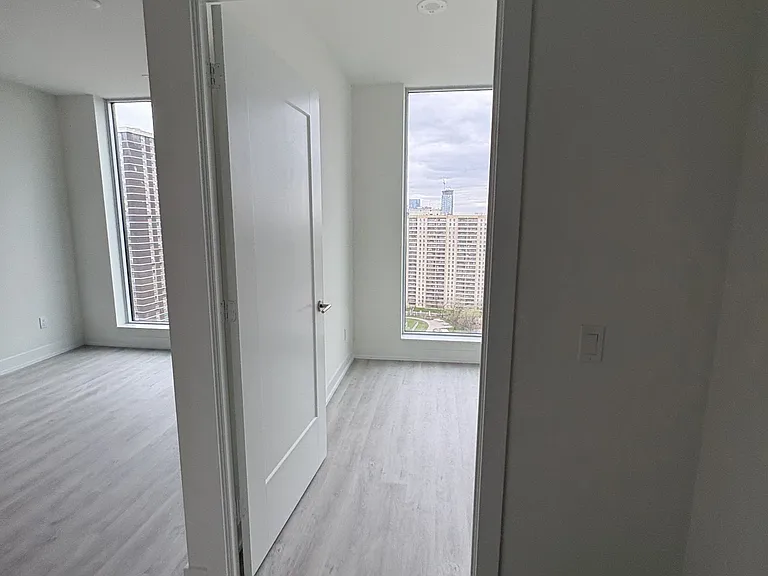 25 Cordova Ave #Penthouse 07 — Photo 10