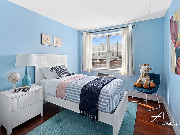 3rd image of 100 W 117th St #5F
