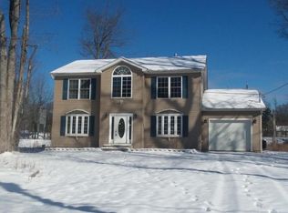 1162 Chickadee Dr, Pocono Summit, PA