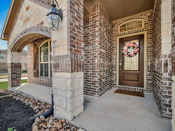 3rd image of 24121 Sinton Creek Dr