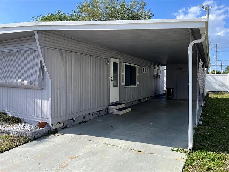 2505 E Bay Dr #77 — Photo 2
