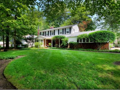 1055 Colony Dr, Highland Heights, OH, 44143