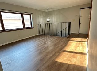 1300 S 13th St APT 6, Lincoln, NE 68502