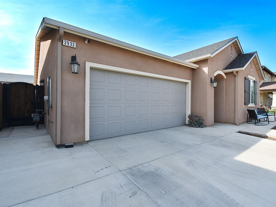 1st image of 3933 E Kaweah Avenue