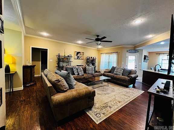 4th image of 74 Eaglebrook Dr