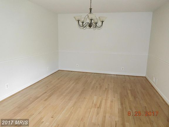 4th image of 710 Brighton Knolls Dr