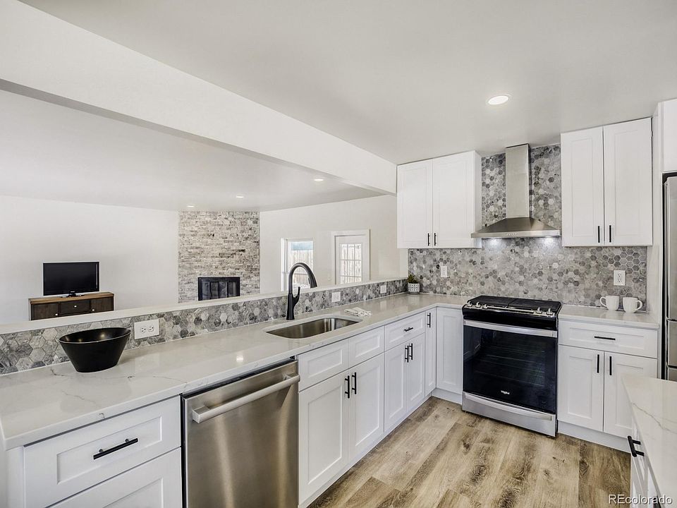 1st image of 405 Elliott Street