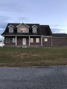 474 Phoenix Place Blvd, Hazard, KY, 41701