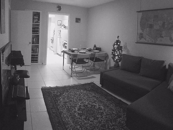 Livingroom (furnished)