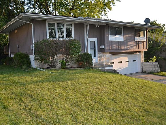 2nd image of 2306 W Kensington Dr