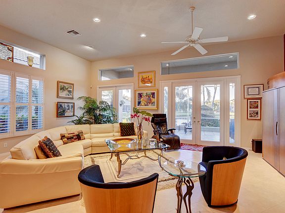 5th image of 7157 Veneto Dr