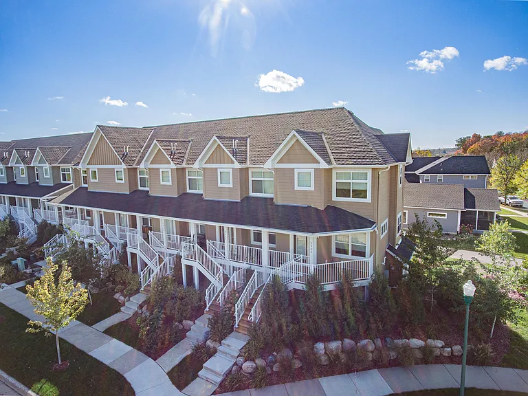 2976 Clover Ridge Dr — Photo 36