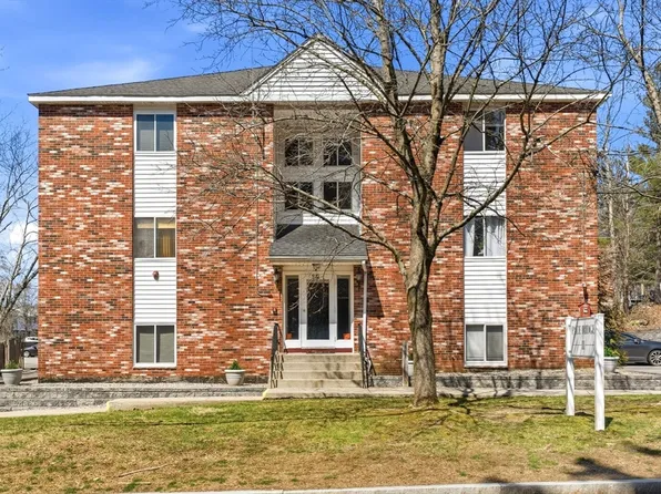 212 Fisher St APT A15, North Attleboro, MA 02760