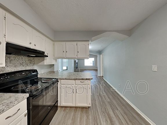 5th image of 508 W Willingham St