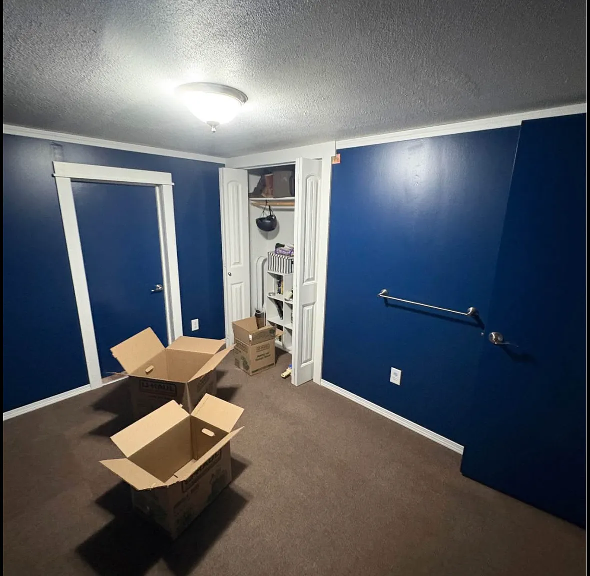 5 bed, 3819 sqft, $500 — Photo 3