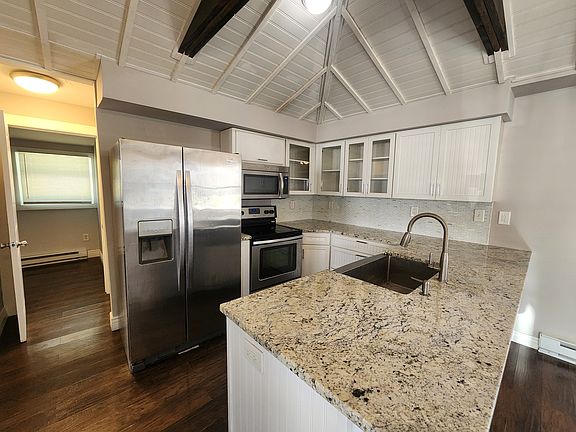 4th image of 133 Sunset Rd