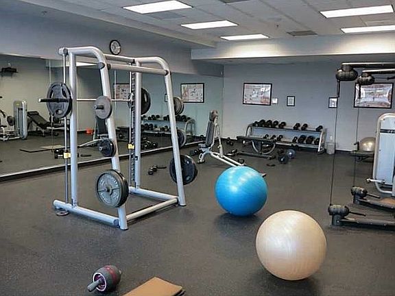 5th image of 1200 Brickell Ave #25
