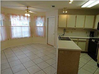 3rd image of 520 Eastwood Pl