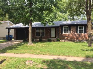 815 Westrun Dr, Ballwin, MO