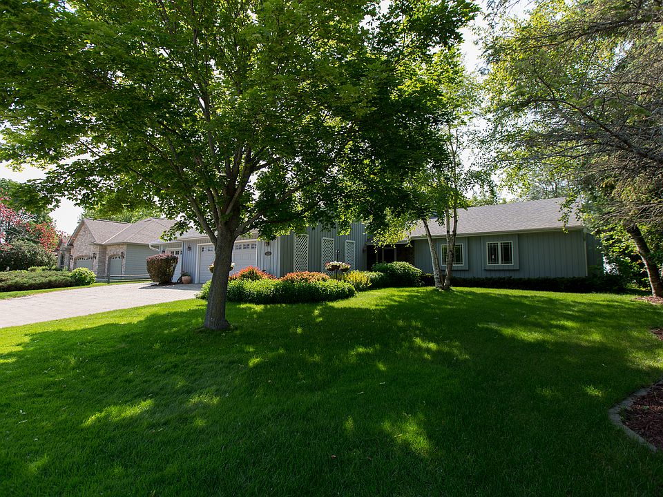 1st image of 1829 Memorial Drive